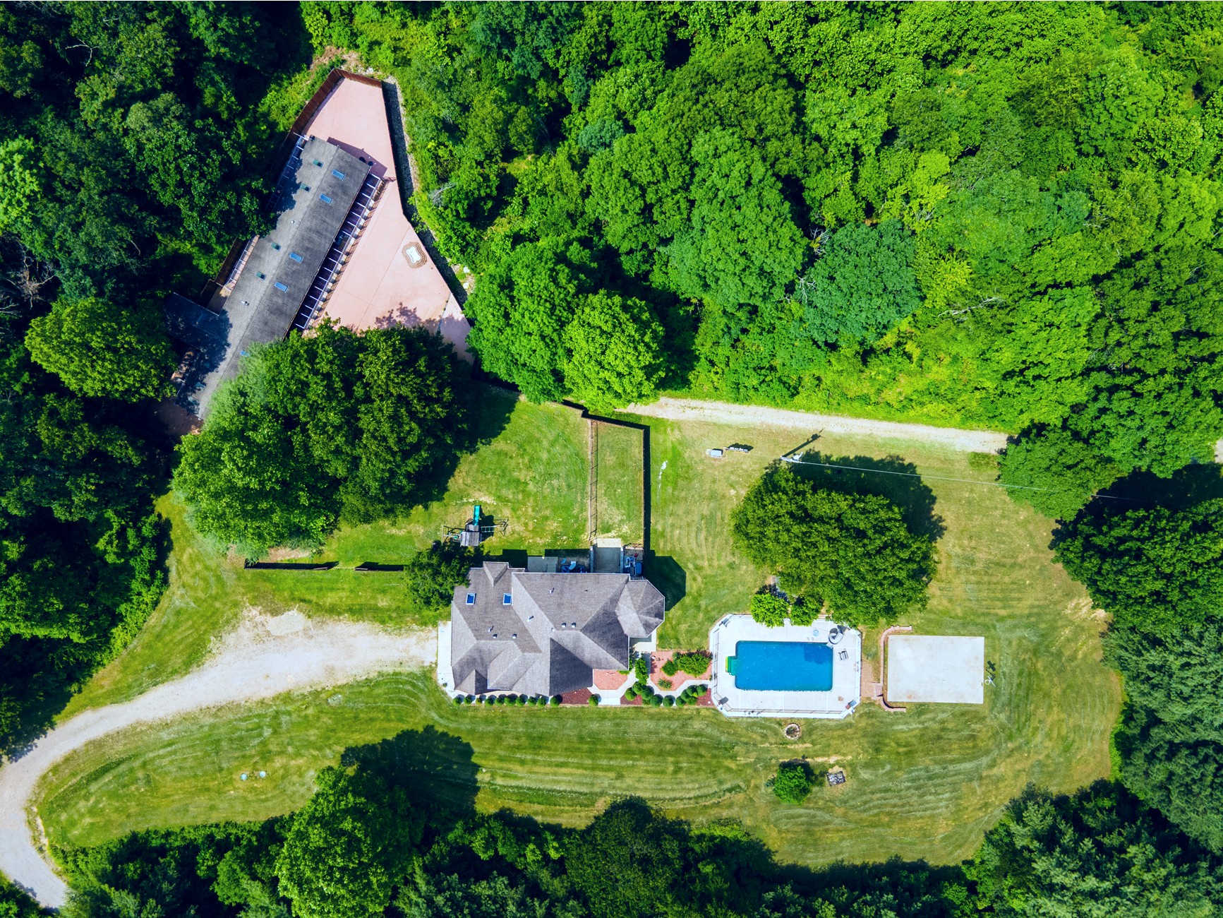 dog kennel property for sale